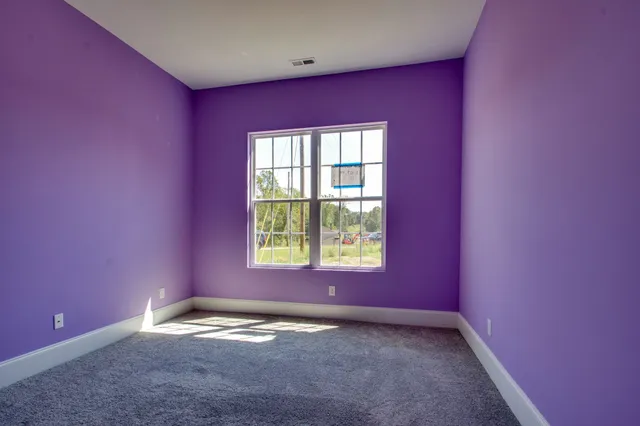 a view of empty room with window