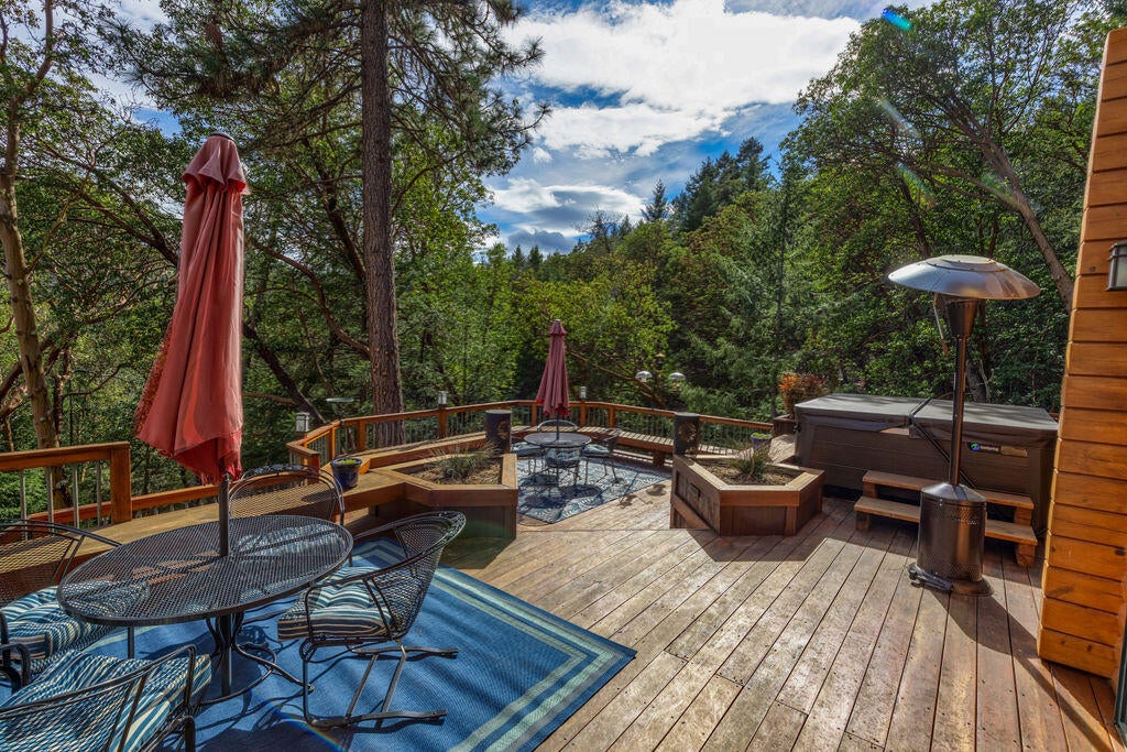 4766 Andrews Road Medford, OR 97501 - Photo 28 of 71 AR(64)