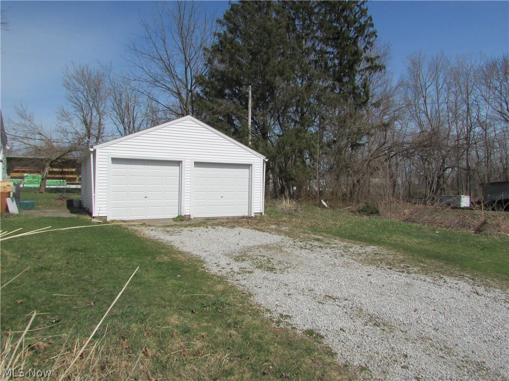 317 Bogart Road Huron, OH 44839 - Photo 3 of 16