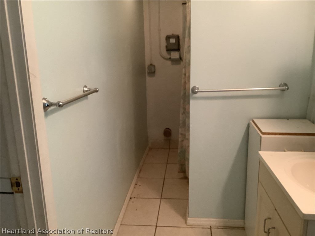1123 Forest Road Sebring, FL 33872 - Photo 8 of 11 ADU bathroom