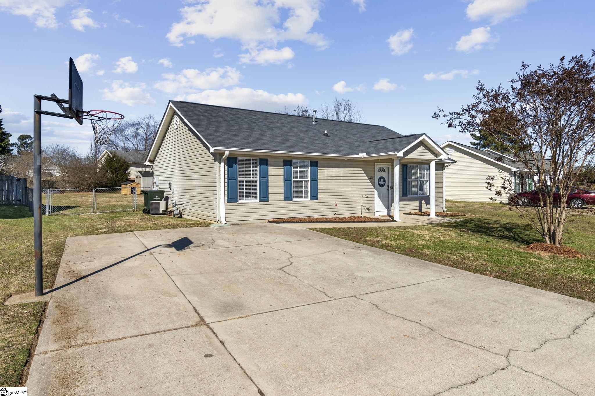 408 Raspberry Lane Fountain Inn, SC 29644 - Photo 20 of 24