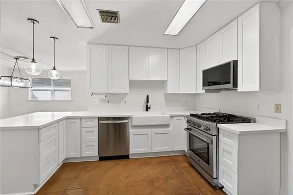 $370,000 | 3817 Kent Avenue, Metairie, LA 70006