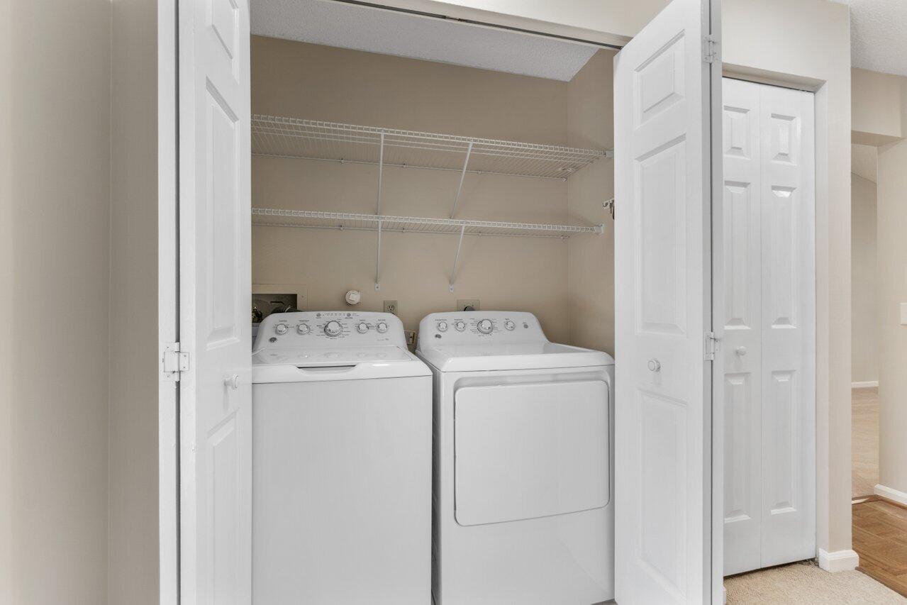 5630 Coach House Circle, Unit G Boca Raton, FL 33486 - Photo 24 of 31 FULL SIZE LAUNDRY