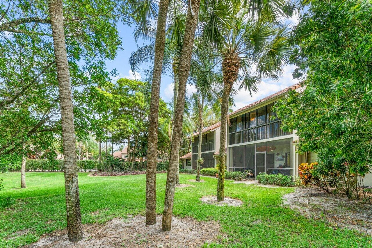 5630 Coach House Circle, Unit G Boca Raton, FL 33486 - Photo 26 of 31 GREENSPACE