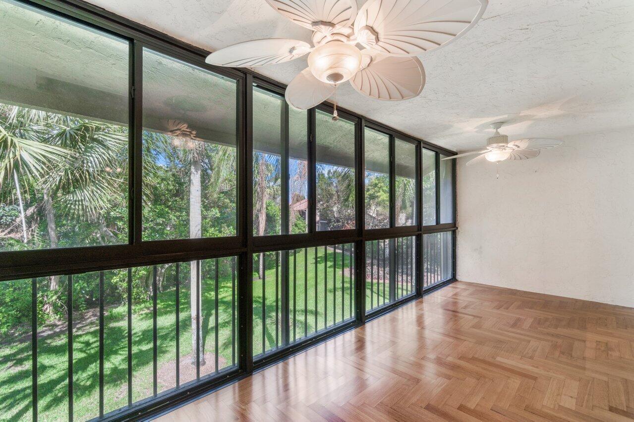 5630 Coach House Circle, Unit G Boca Raton, FL 33486 - Photo 5 of 31 PRIVATE AND SERENE FLORIDA ROOM