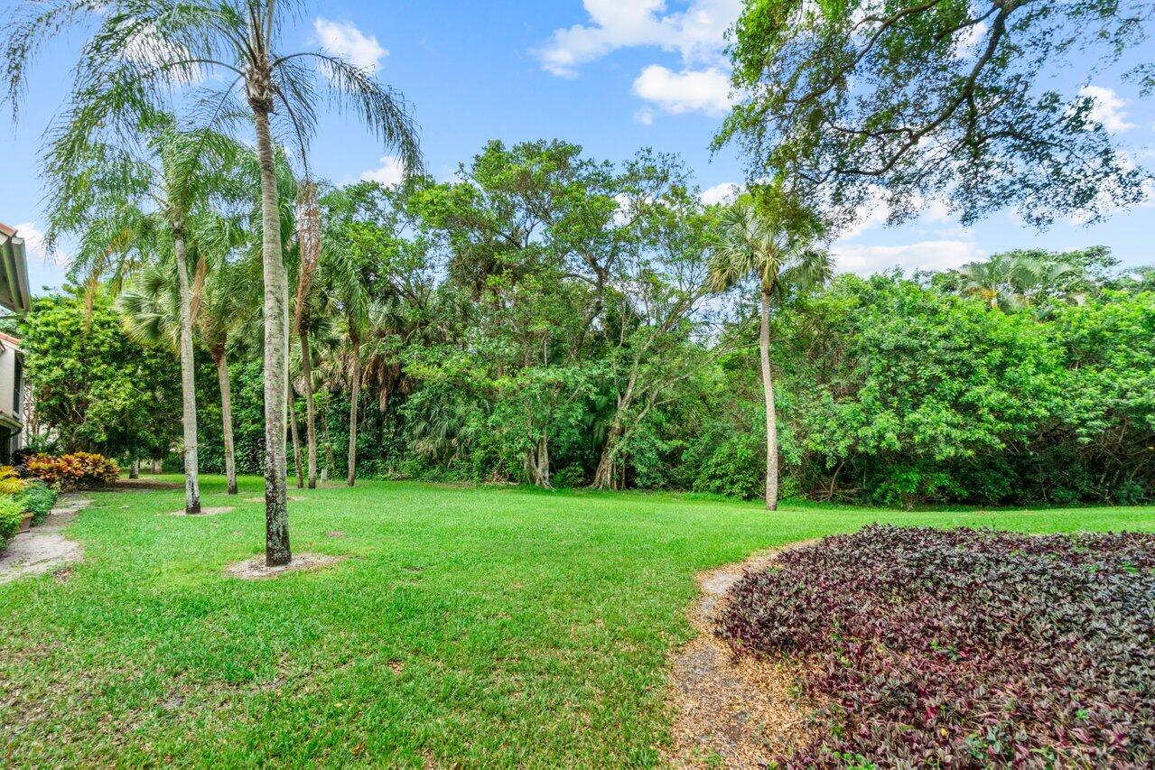 5630 Coach House Circle, Unit G Boca Raton, FL 33486 - Photo 6 of 31 PRESERVE VIEWS