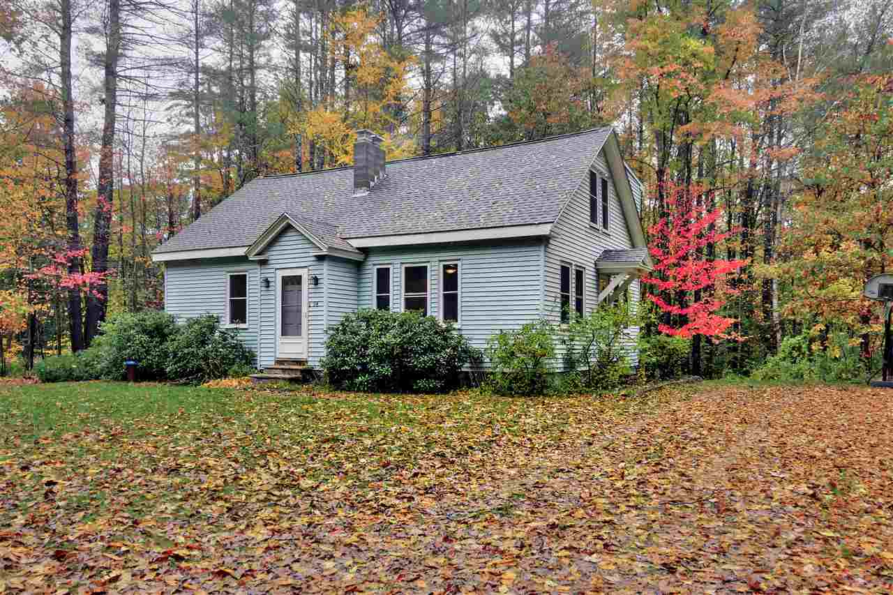 94 Old Amherst Road Mont Vernon, NH 03057 - Photo 2 of 28