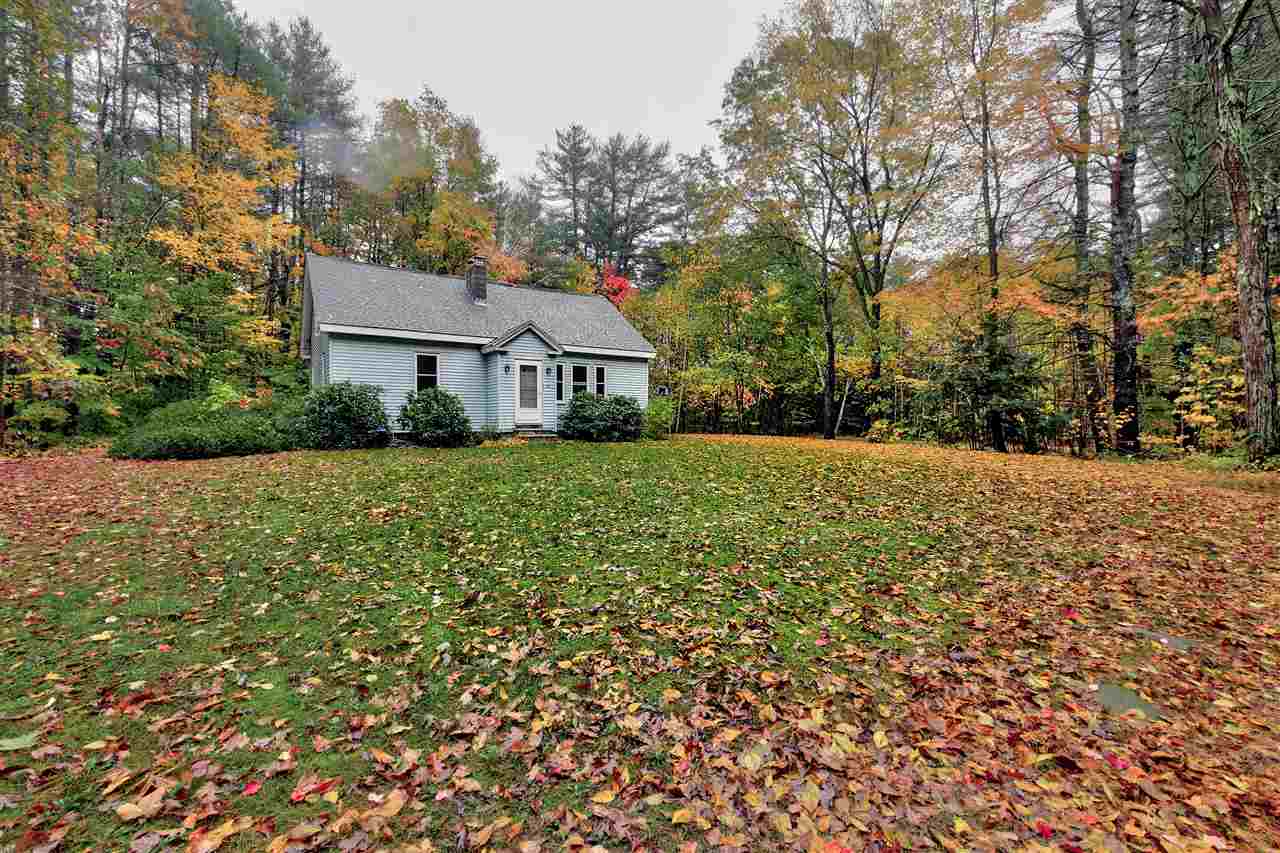 94 Old Amherst Road Mont Vernon, NH 03057 - Photo 3 of 28
