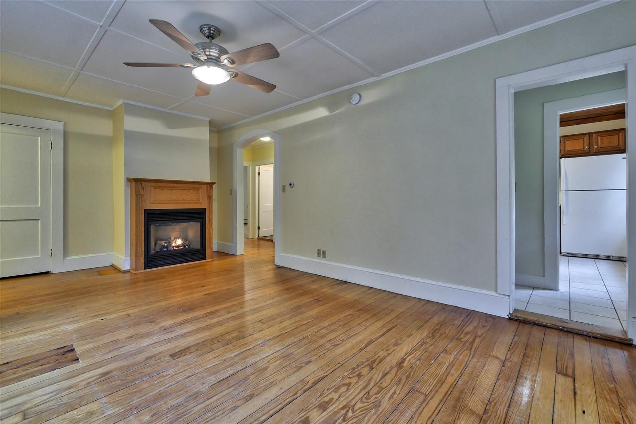 94 Old Amherst Road Mont Vernon, NH 03057 - Photo 4 of 28