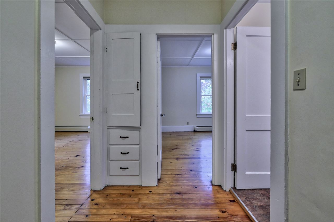 94 Old Amherst Road Mont Vernon, NH 03057 - Photo 9 of 28