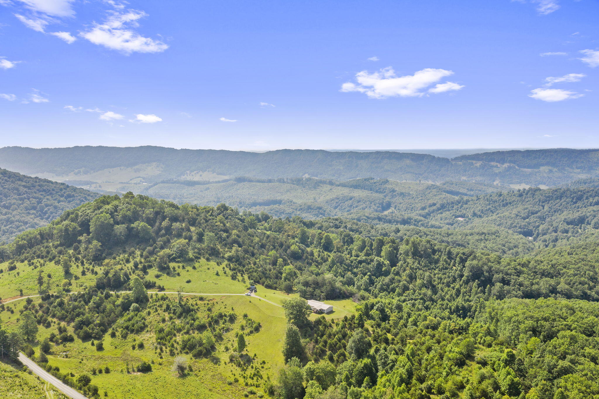 577 Klondike Road Duffield, VA 24244 - Photo 4 of 26 4-web-or-mls-DJI_0839