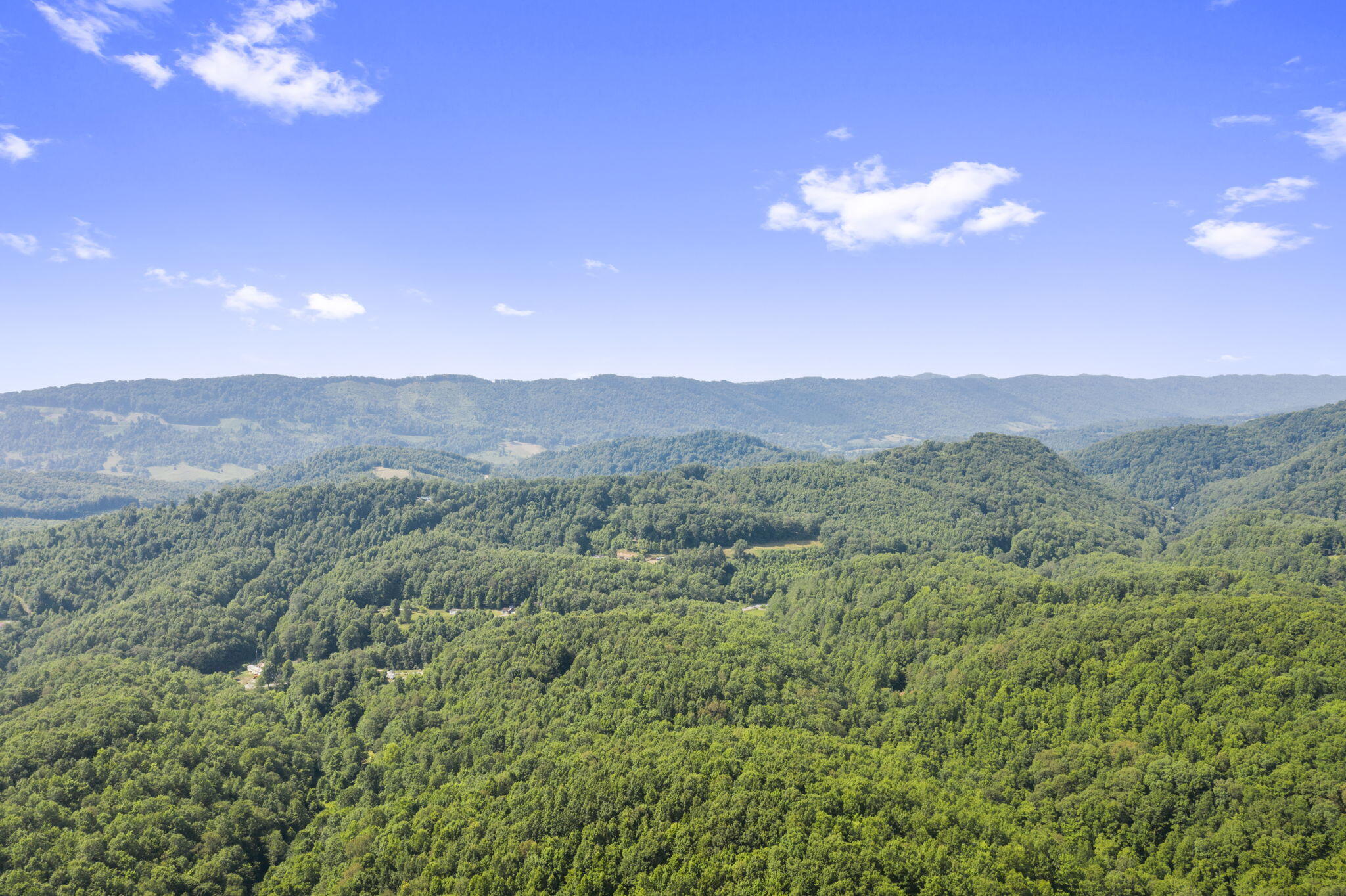 577 Klondike Road Duffield, VA 24244 - Photo 7 of 26 7-web-or-mls-DJI_0861