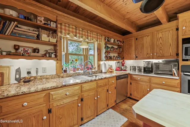 $859,900 | 135 East Street, Lee, MA 01238