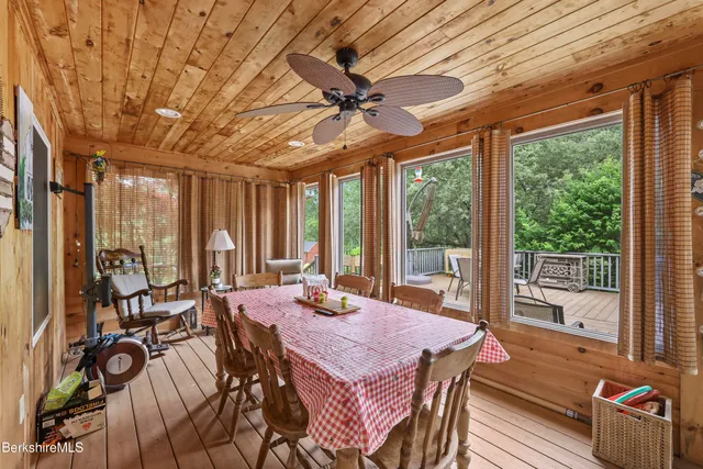 $859,900 | 135 East Street, Lee, MA 01238