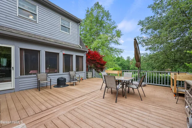 $859,900 | 135 East Street, Lee, MA 01238