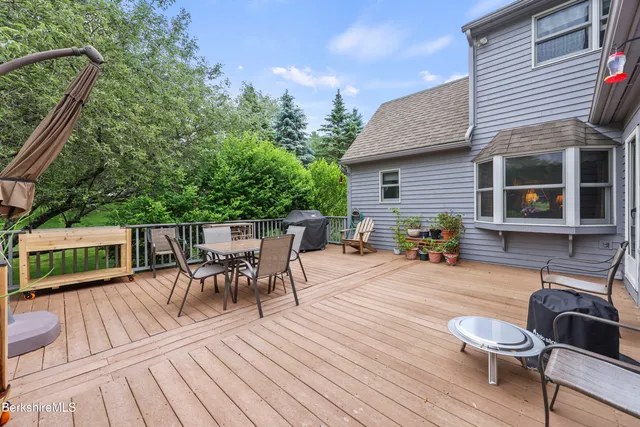 $859,900 | 135 East Street, Lee, MA 01238