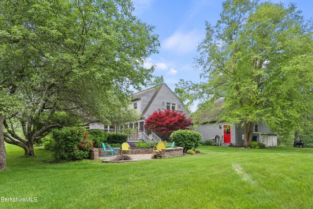 $859,900 | 135 East Street, Lee, MA 01238