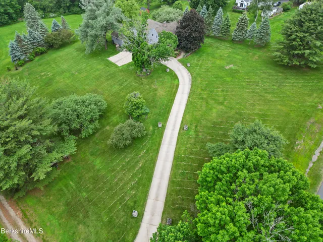 $859,900 | 135 East Street, Lee, MA 01238