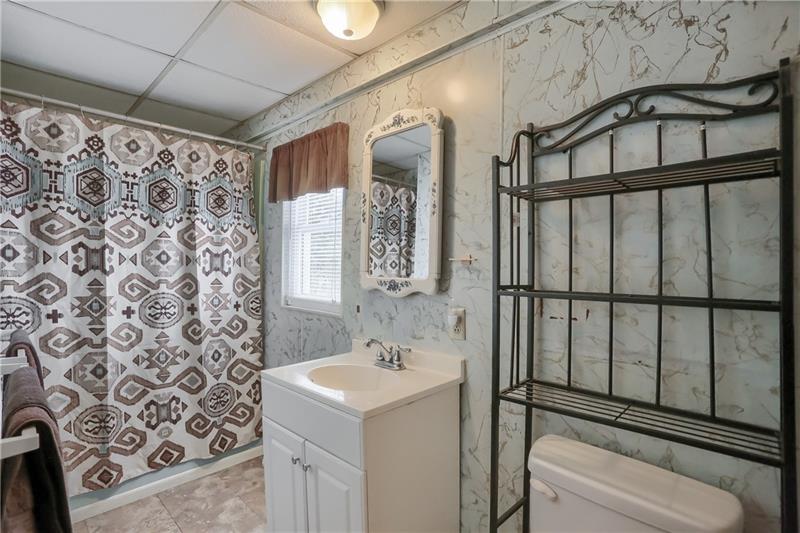 114 Mt Air Road New Castle, PA 16102 - Photo 12 of 16