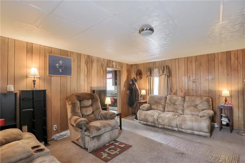 114 Mt Air Road New Castle, PA 16102 - Photo 7 of 16