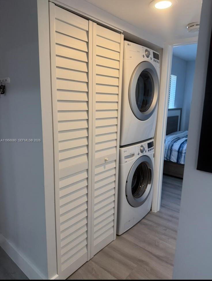 1327 Towhee Street Homestead, FL 33035 - Photo 13 of 31 a view of a hallway with washer and dryer