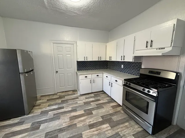 $249,900 | 515 Locust Street, Kalamazoo, MI 49007