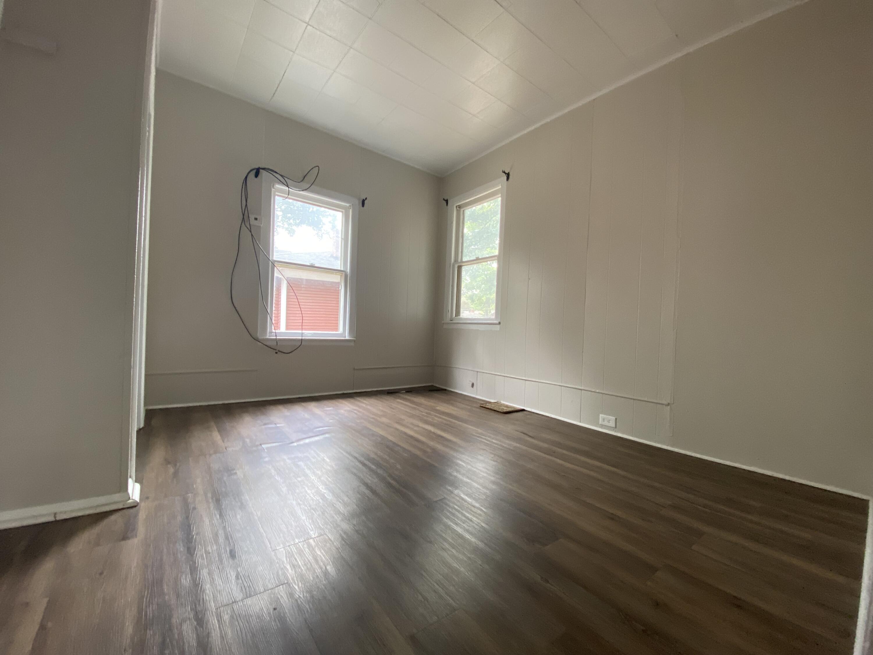 515 Locust Street Kalamazoo, MI 49007 - Photo 8 of 13 Photo Sep 23 2024, 1 53 55 PM