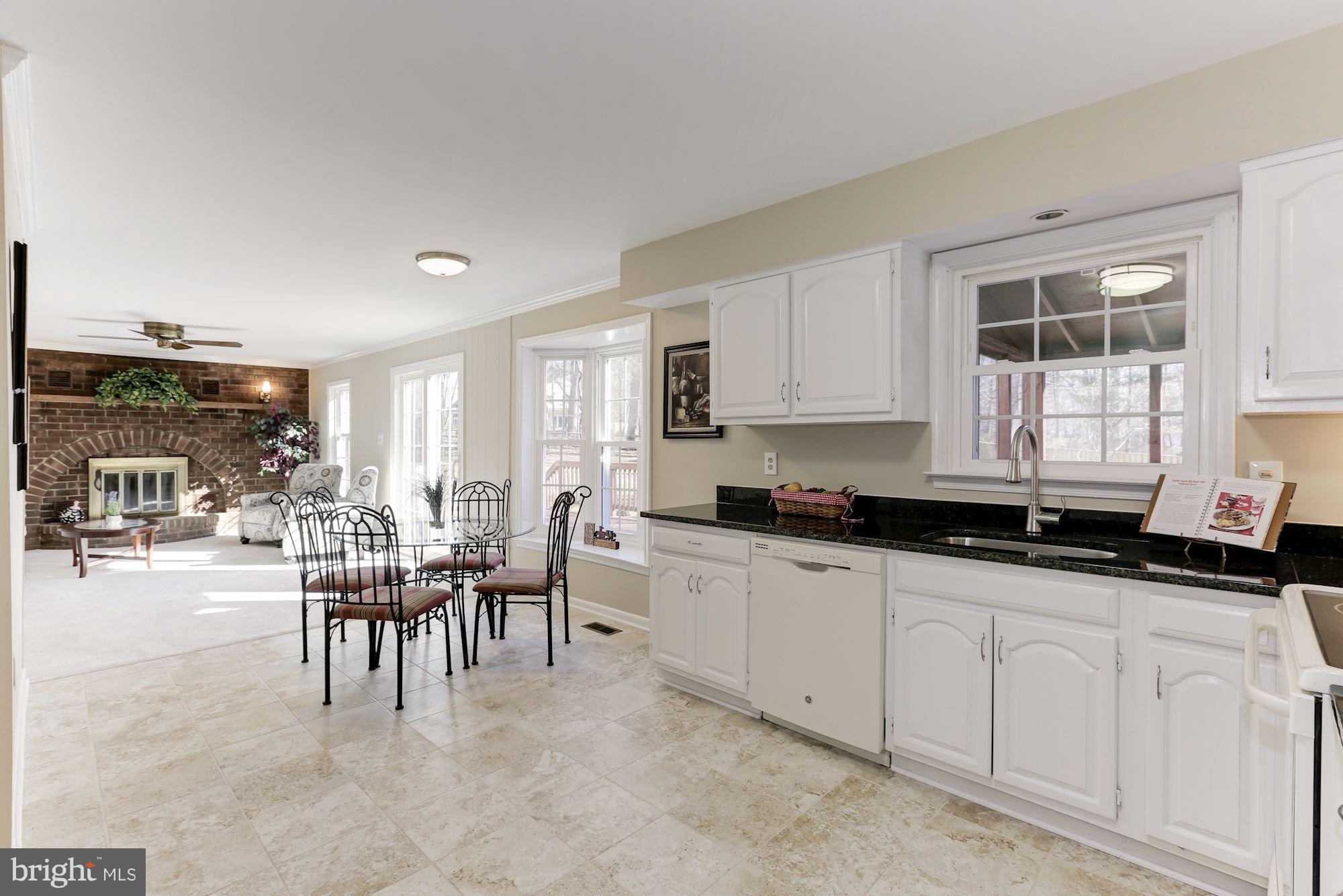 12304 Cannonball Road Fairfax, VA 22030 - Photo 12 of 30 Kitchen