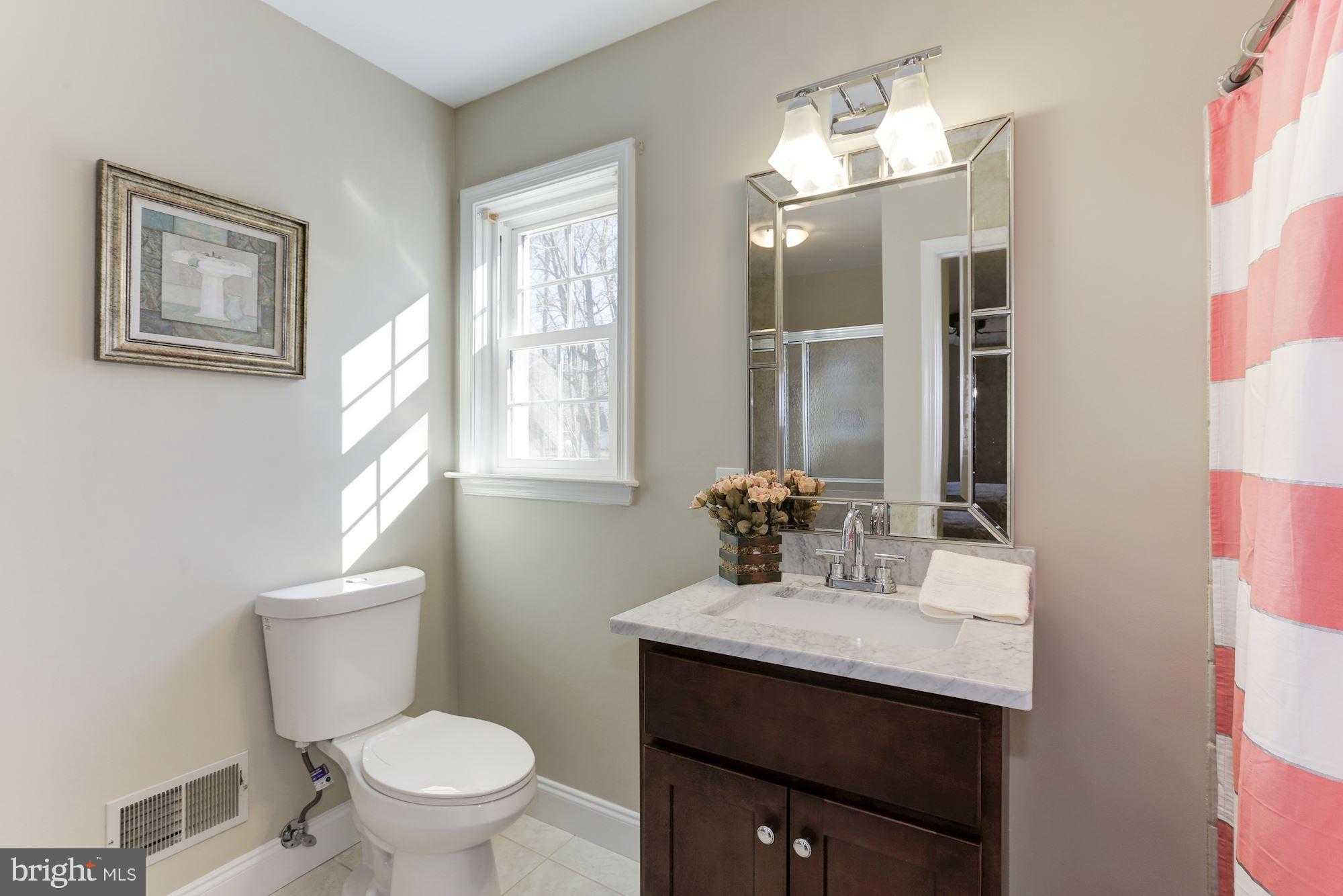 12304 Cannonball Road Fairfax, VA 22030 - Photo 21 of 30 Bath (Master)