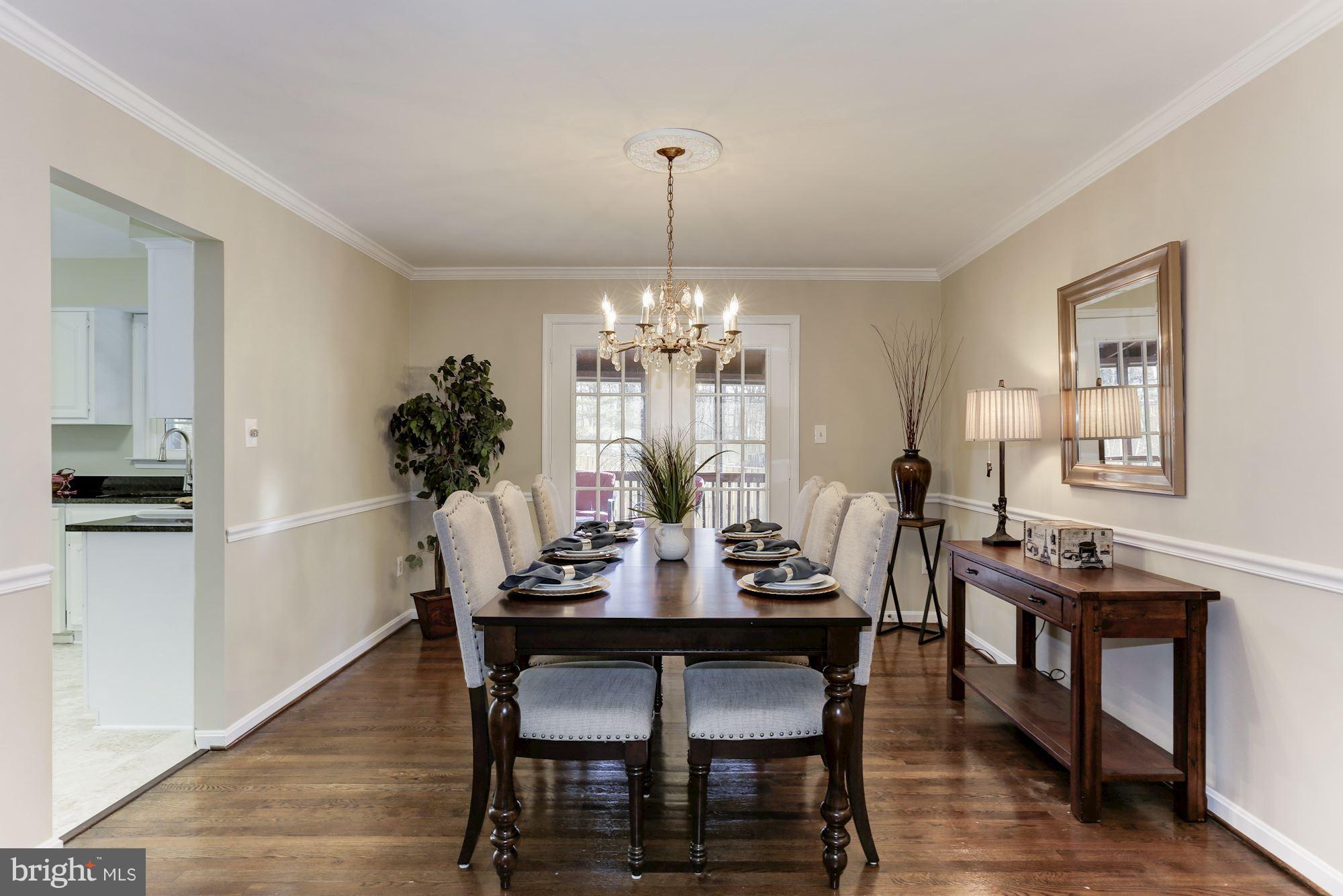 12304 Cannonball Road Fairfax, VA 22030 - Photo 5 of 30 Dining Room