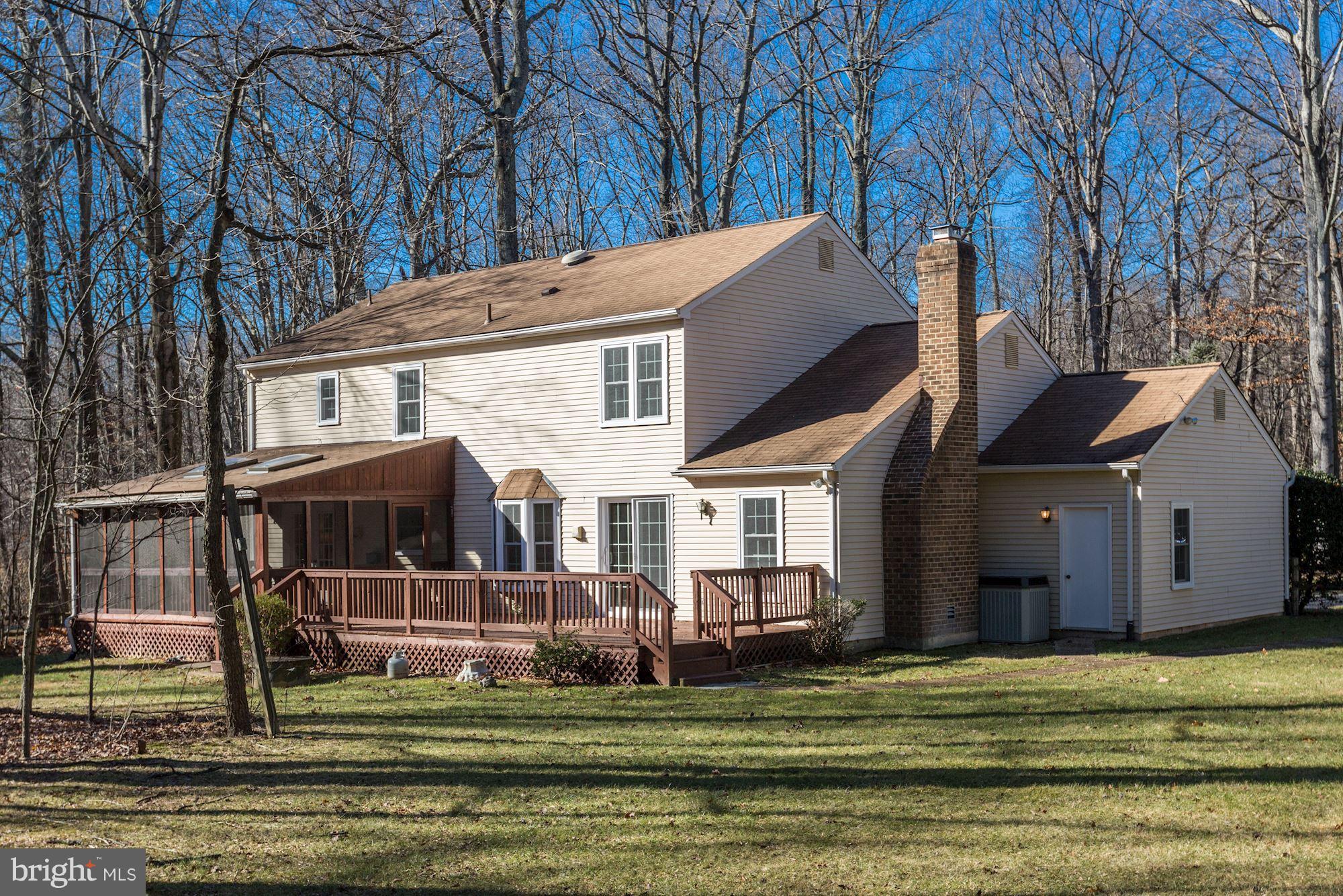 12304 Cannonball Road Fairfax, VA 22030 - Photo 8 of 30 Exterior (Rear)