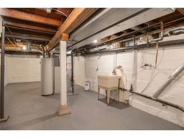 $2,000 | 38 Winona Street West, St. Paul, MN 55107