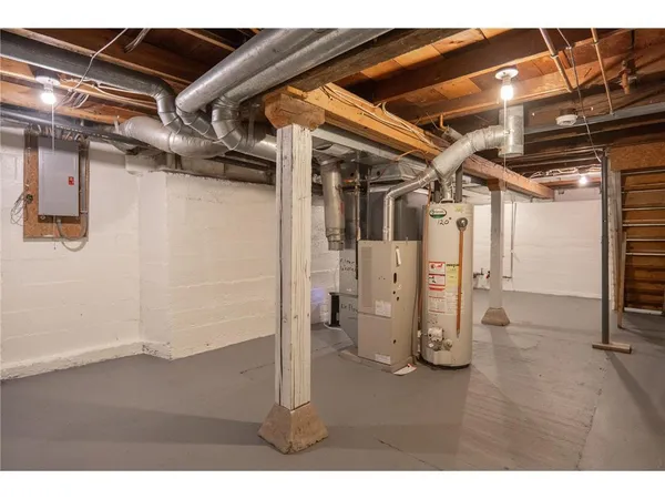 $2,000 | 38 Winona Street West, St. Paul, MN 55107