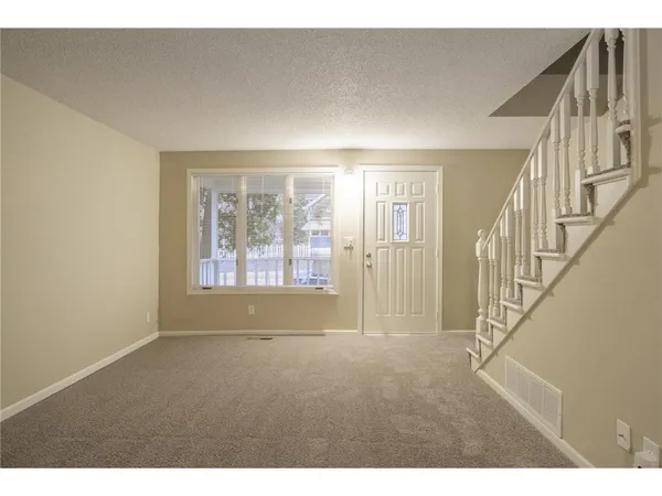 $2,000 | 38 Winona Street West, St. Paul, MN 55107