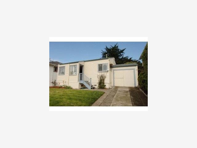 323 Clifton Road Pacifica, CA 94044 - Photo 1 of 5 Gallery Image 1