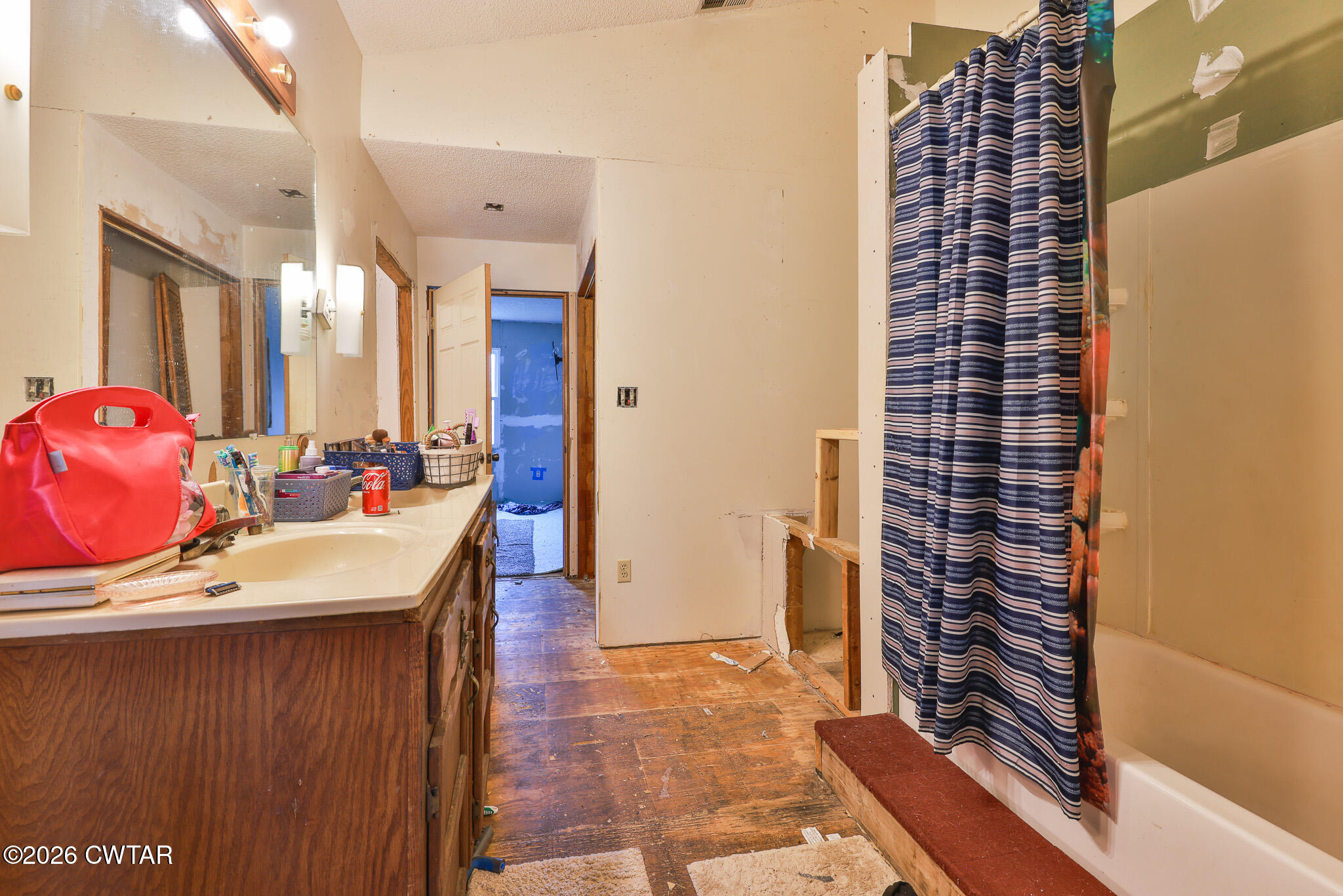 840 School Road Palmersville, TN 38241 - Photo 11 of 27 a bathroom with a sink and a mirror