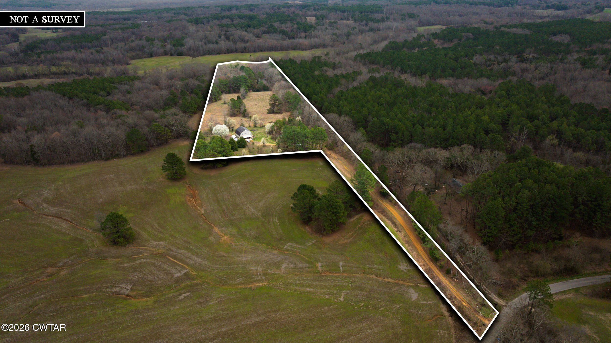 840 School Road Palmersville, TN 38241 - Photo 3 of 27 a view of a backyard