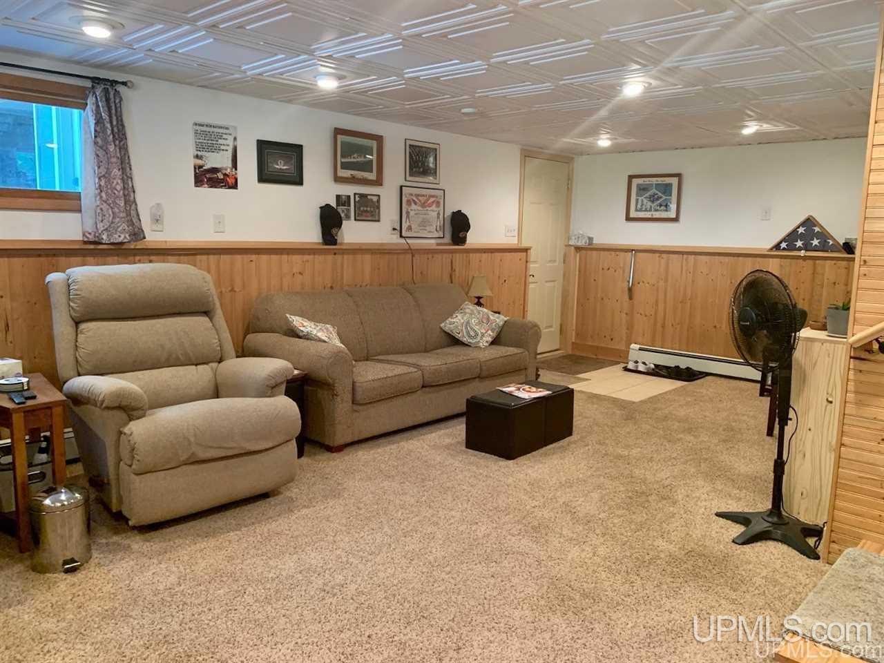 4091 13.75 Road Escanaba, MI 49829 - Photo 16 of 36 Gallery Image 16