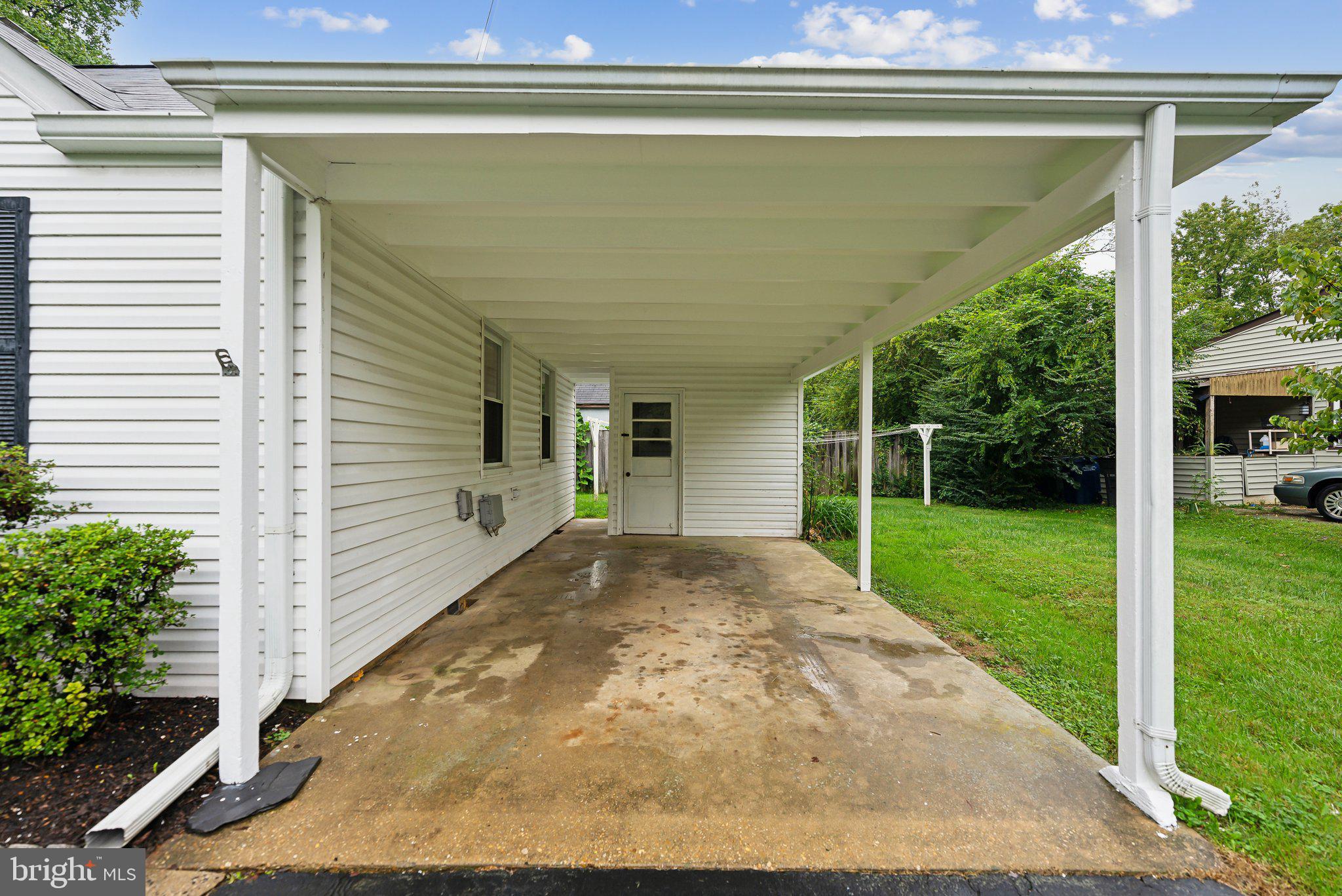 6661 Barrett Road Falls Church, VA 22042 - Photo 23 of 25 Carport
