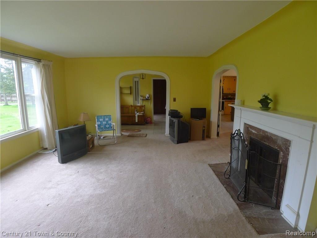30004 West 10 Mile Road Farmington, MI 48336 - Photo 6 of 34