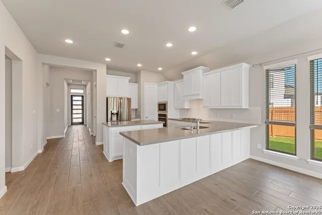 $2,400 | 9506 Totoro Haven, San Antonio, TX 78254