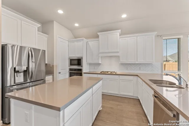 $2,400 | 9506 Totoro Haven, San Antonio, TX 78254