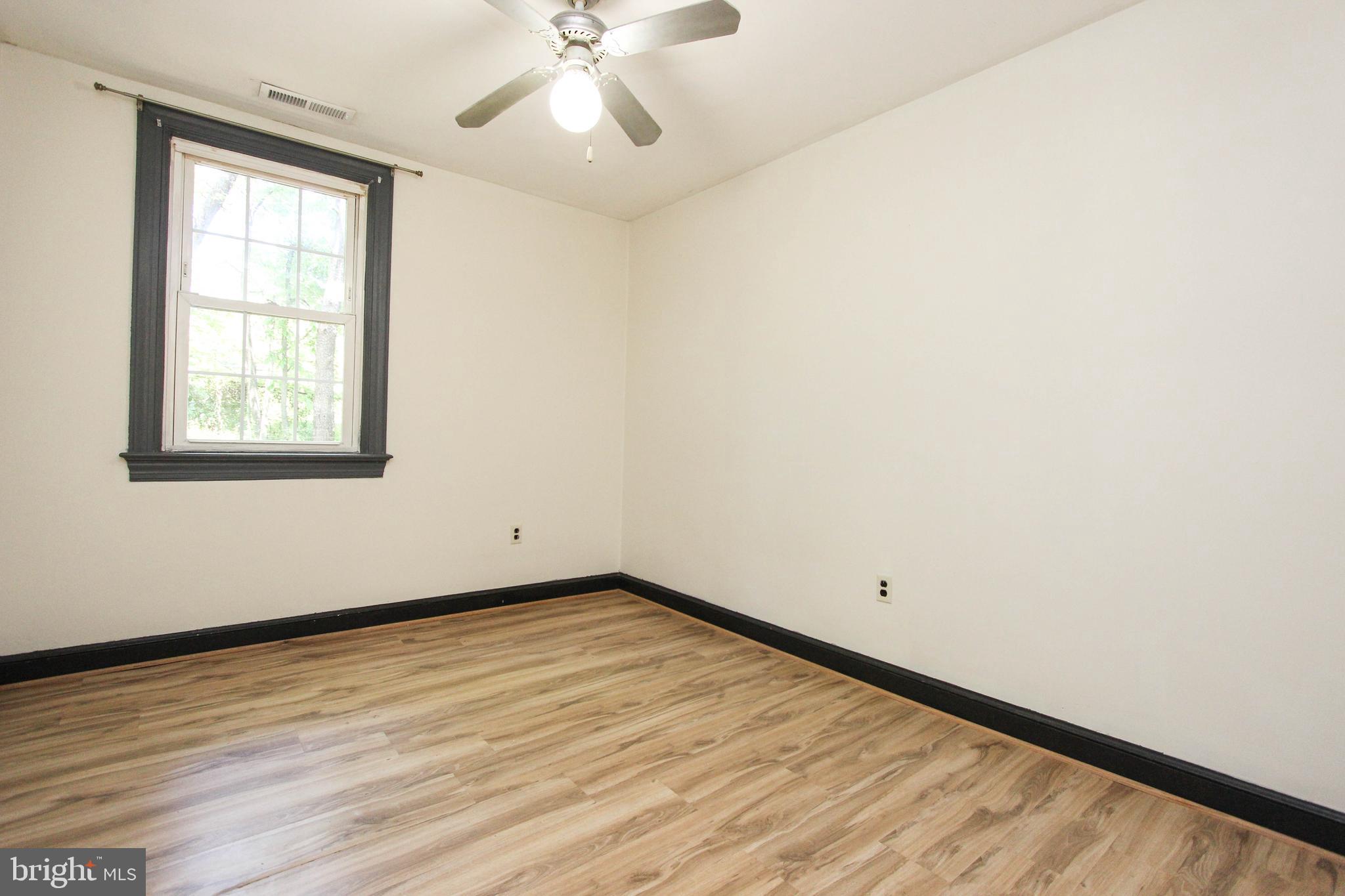 13305 Spriggs Road Manassas, VA 20112 - Photo 28 of 48