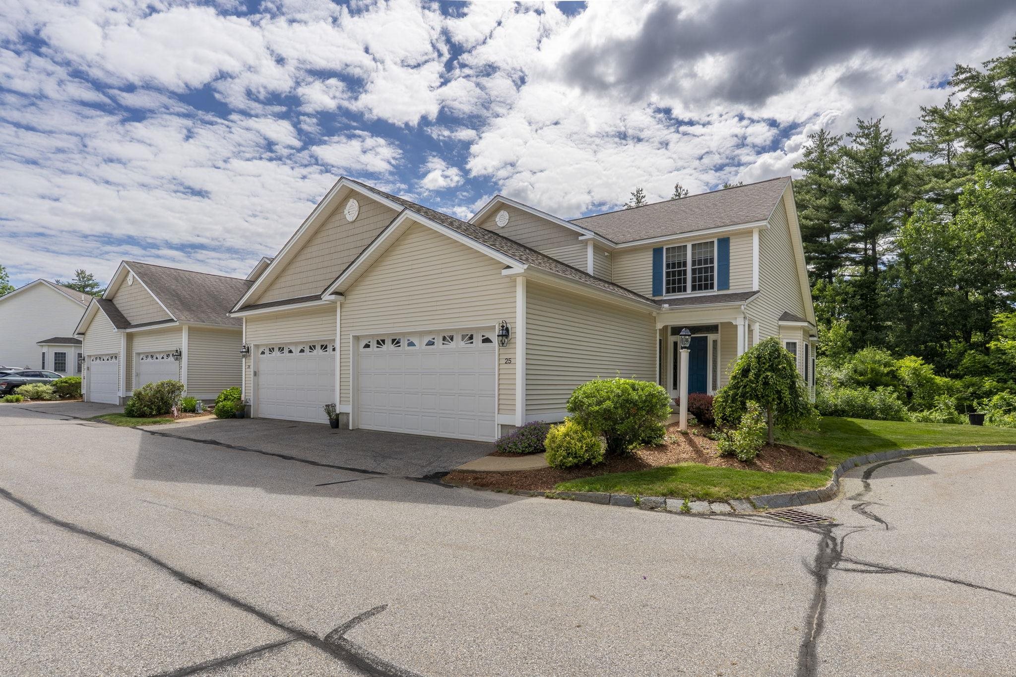 34 Mammoth Road, Unit 25 Hooksett, NH 03106 - Photo 1 of 55