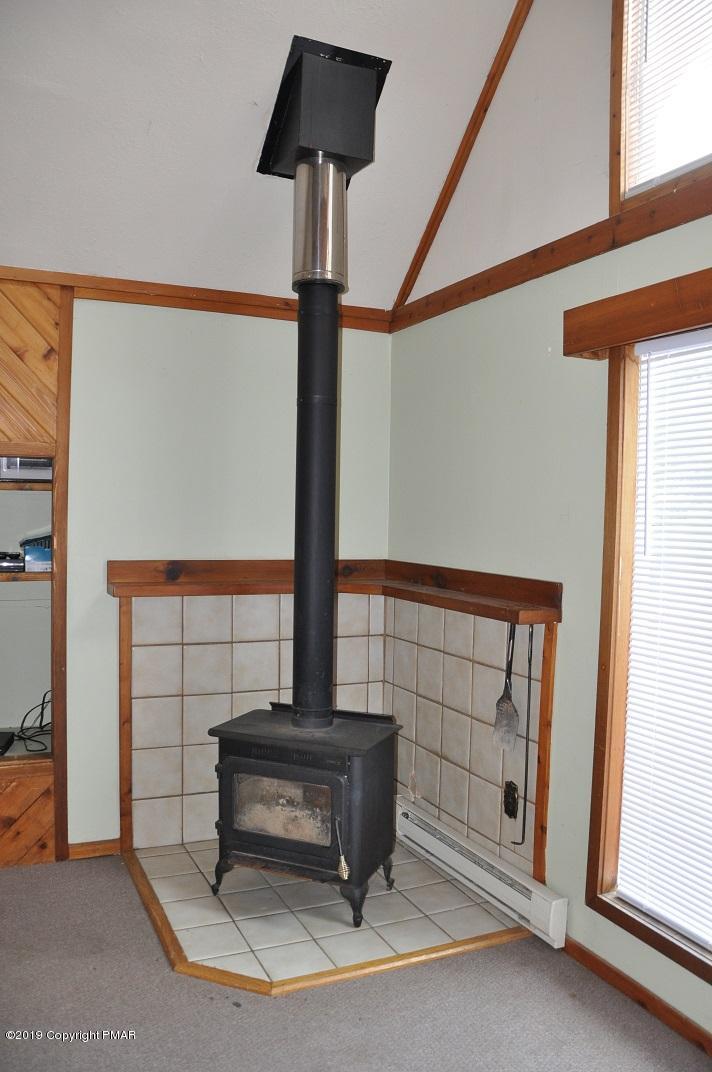 1041 Clover Road South Long Pond, PA 18334 - Photo 8 of 26