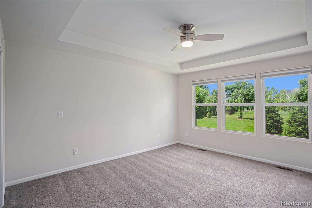 24727 Ivy Road Novi, MI 48375 - Photo 15 of 26