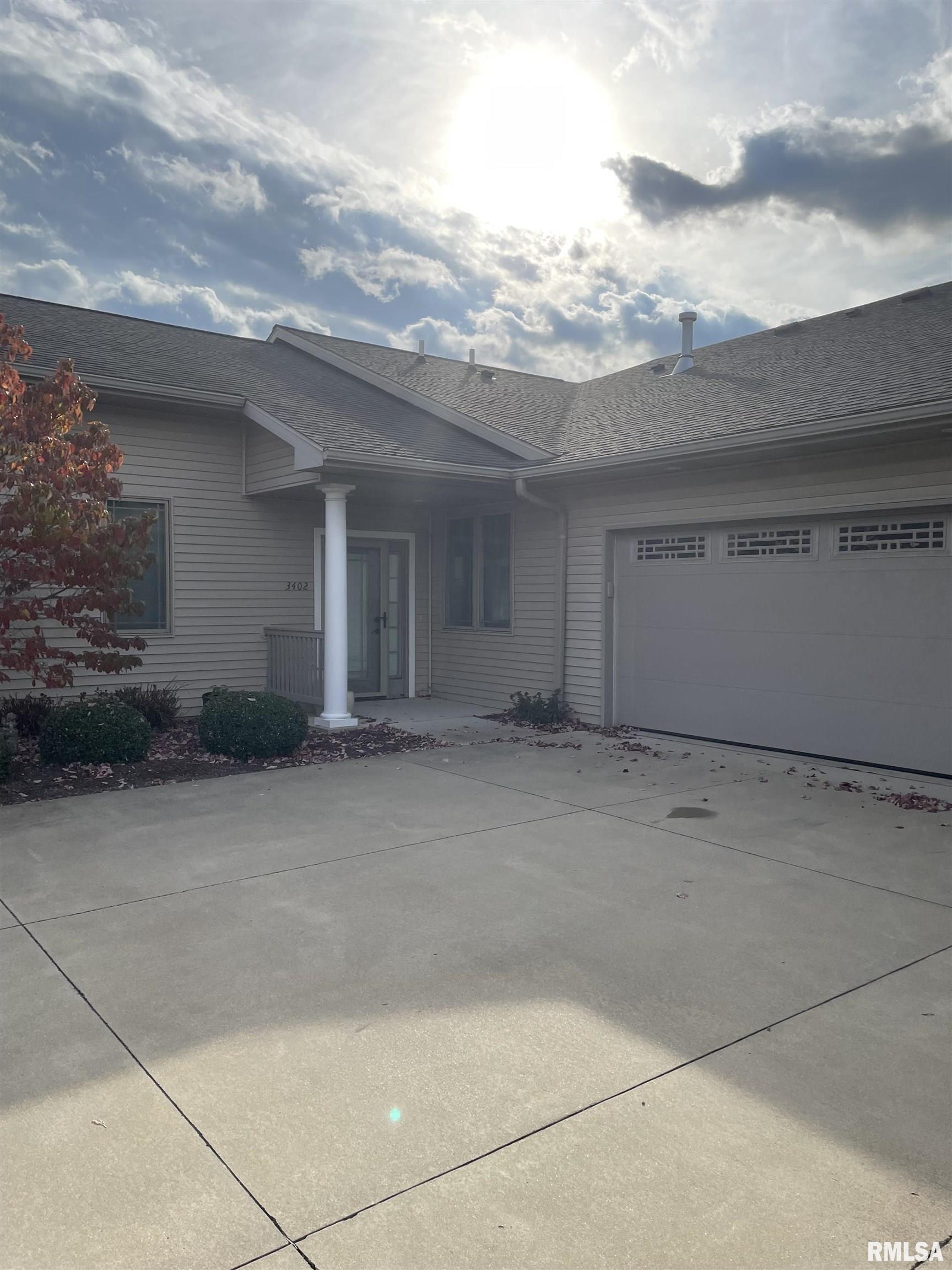 3402 Pinyon Drive, Unit 2D Springfield, IL 62711 - Photo 2 of 3