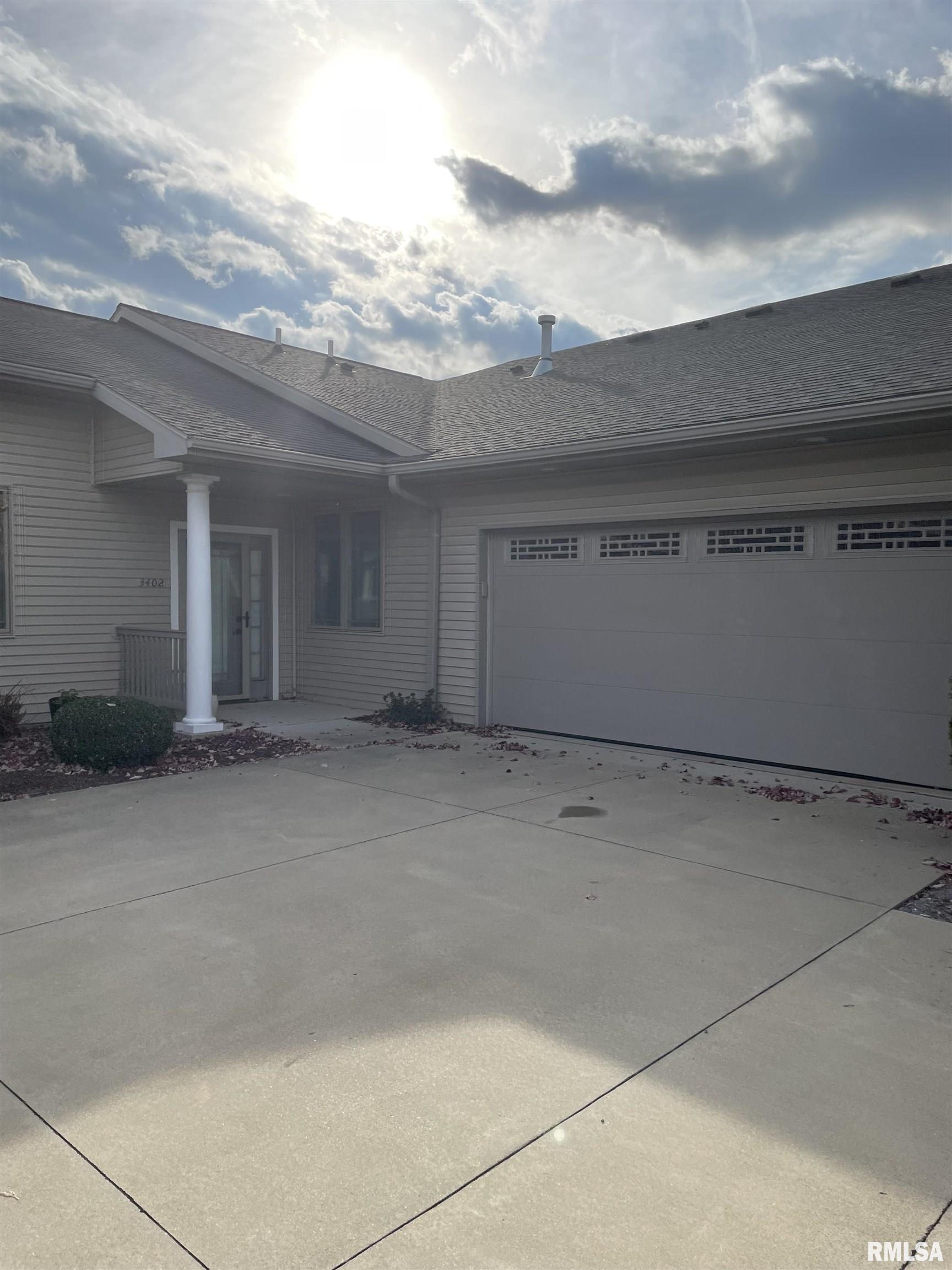 3402 Pinyon Drive, Unit 2D Springfield, IL 62711 - Photo 3 of 3
