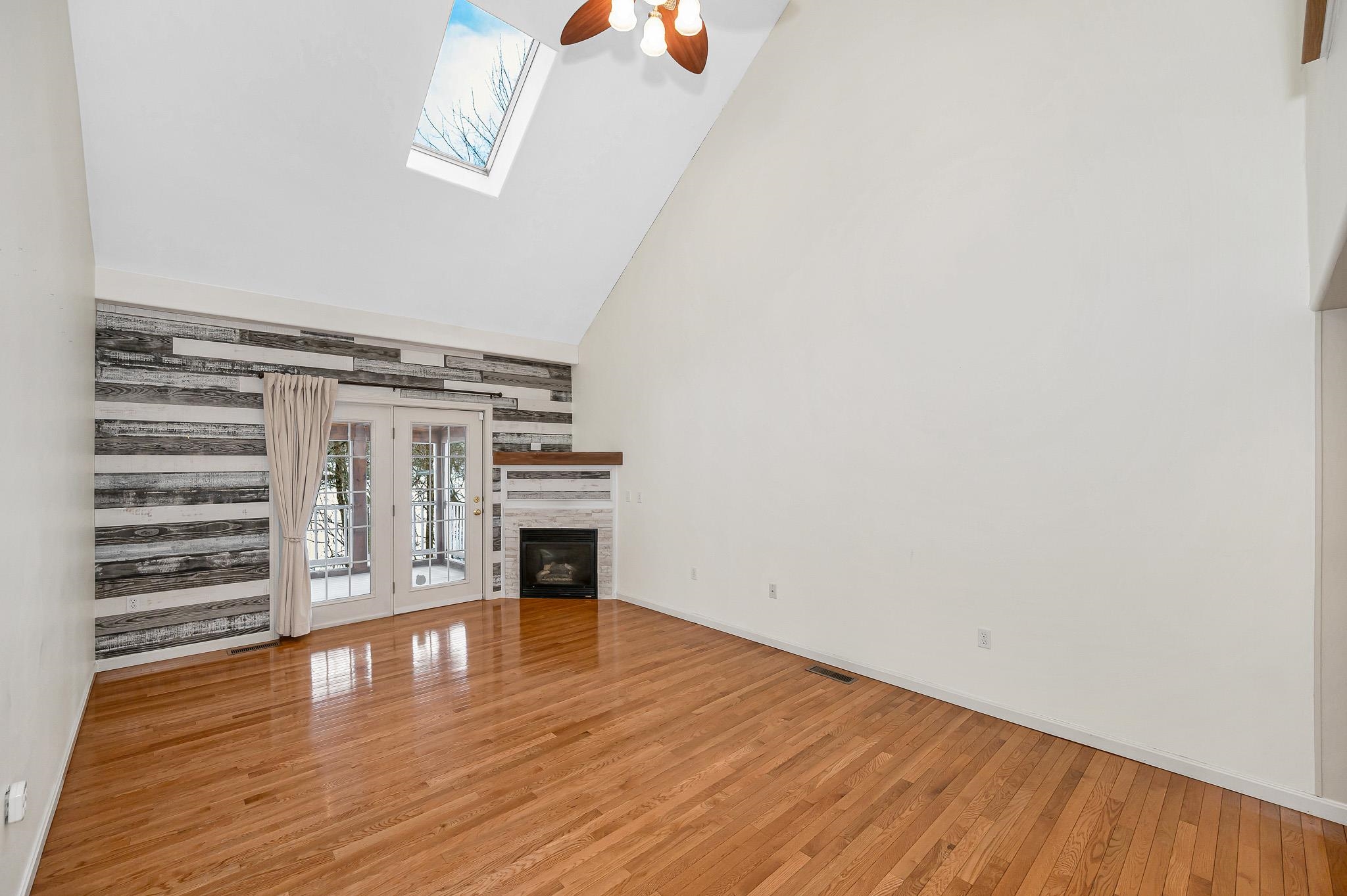 71 North High Street, Unit 1 Derry, NH 03038 - Photo 11 of 37