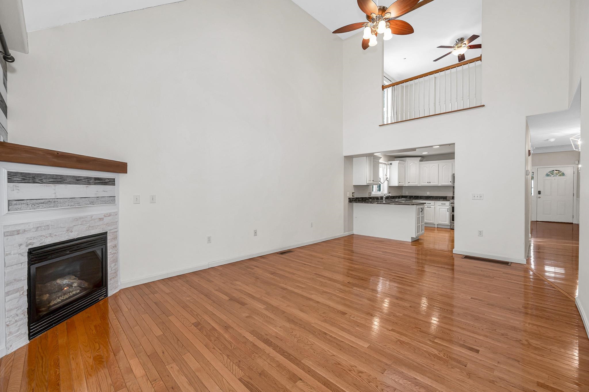 71 North High Street, Unit 1 Derry, NH 03038 - Photo 10 of 37